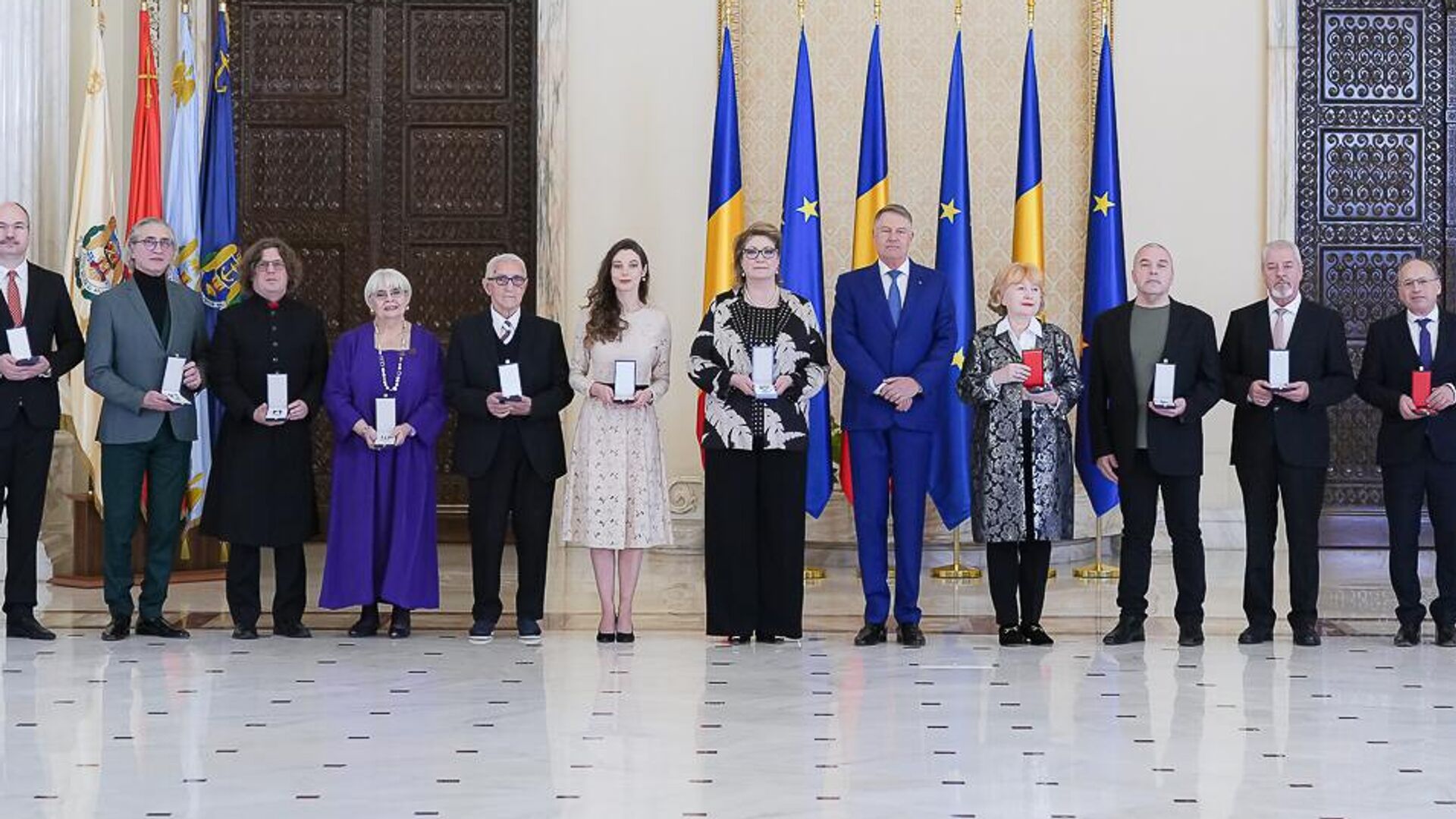 Ceremonie de decorare a unor personalități și instituții de cultură cu ocazia Zilei Culturii Naţionale - Sputnik Moldova-România, 1920, 14.01.2023