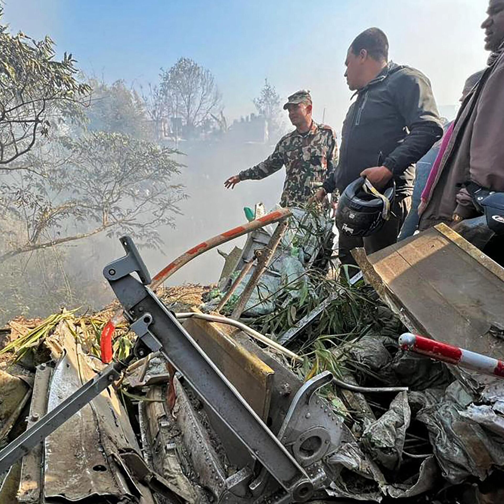 Самолет разбился причины. Авиакатастрофа в Непале 2023. В Непале разбился самолет 2023. ATR 72 Покхара.