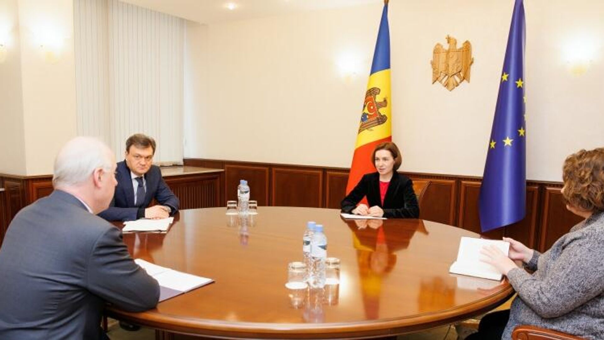 Президент Молдовы обсудила с послом США ситуацию в стране - Sputnik Молдова, 1920, 23.01.2023