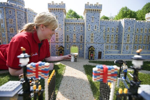 Виндзорский замок из Lego в Великобритании. - Sputnik Молдова