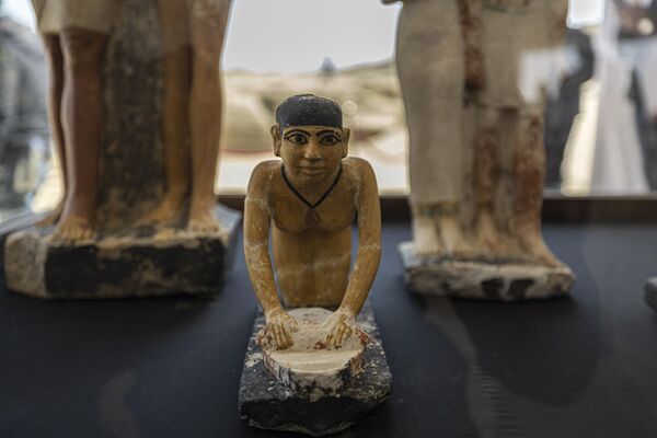 Артефакты выставлены на археологическом объекте Саккара, Египет. - Sputnik Молдова