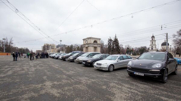 Protestul automobiliștilor cu mașini înmatriculate peste hotarele Republicii Moldova - Sputnik Moldova