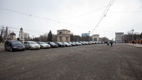 Protestul automobiliștilor cu mașini înmatriculate peste hotarele Republicii Moldova - Sputnik Молдова