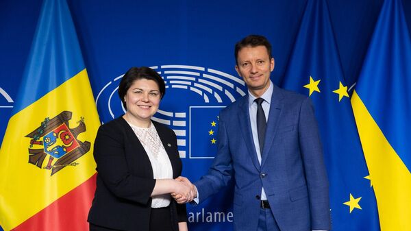 Гаврилица заявила в Брюсселе, что Молдова сталкивается с гибридной войной - Sputnik Молдова