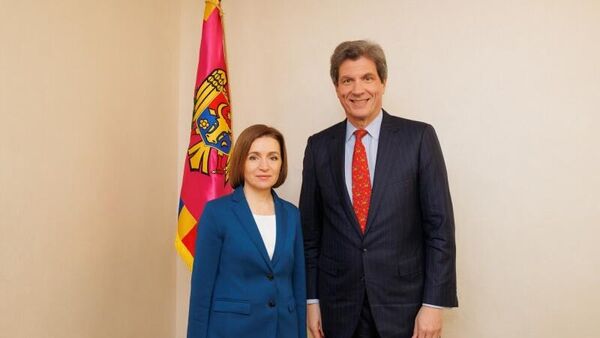 Președintele Maia Sandu s-a întâlnit cu Jose W. Fernandez, Subsecretarul de stat al SUA pentru creștere economică, energie și mediu - Sputnik Moldova