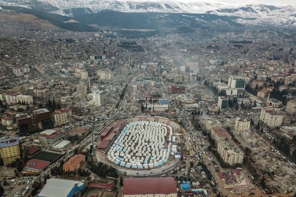 Imagine surprinsă de la înălțime cu orașul Kahramanmaraş după cutremurului devastator din 6 februarie - Sputnik Moldova