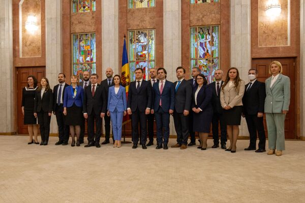 Ceremonia de depunere a jurământului al noului guvern condus de Dorin Recan. - Sputnik Moldova
