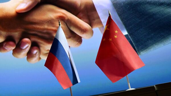 Drapelele Chinei și Rusiei - Sputnik Moldova-România
