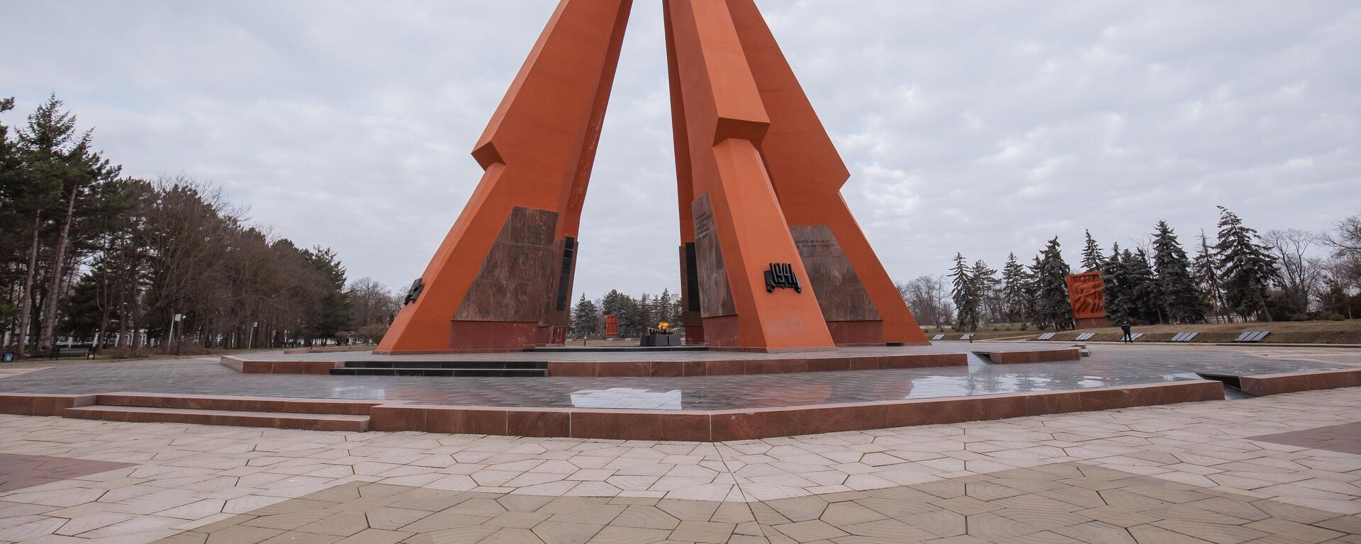 Возложение цветов в честь Дня защитника Отечества 23.02.2023 - Sputnik Молдова, 1920, 22.12.2024