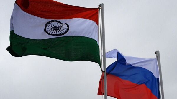 Государственные флаги России и Индии - Sputnik Молдова