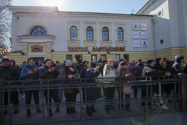Участники протеста &quot;Движения за народ&quot; в Кишиневе. - Sputnik Молдова