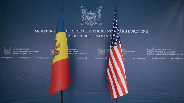 Флаги Молдовы и США - Sputnik Молдова