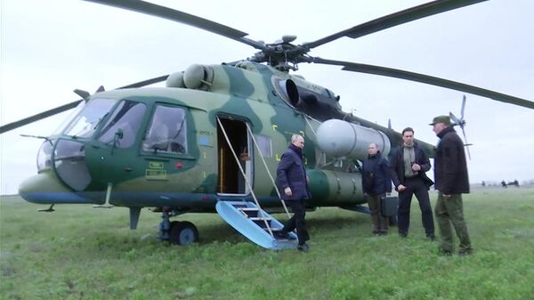 Președintele rus Vladimir Putin a vizitat sediul grupurilor Dnepr și Vostok din zona operațiunii militare speciale - Sputnik Moldova-România