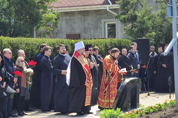 Церемония перезахоронения в Тирасполе останков жертв политических репрессий. - Sputnik Молдова