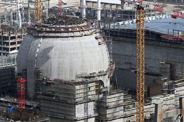 1-й энергоблок строящейся атомной электростанции Аккую в турецком городе Гюльнар - Sputnik Молдова