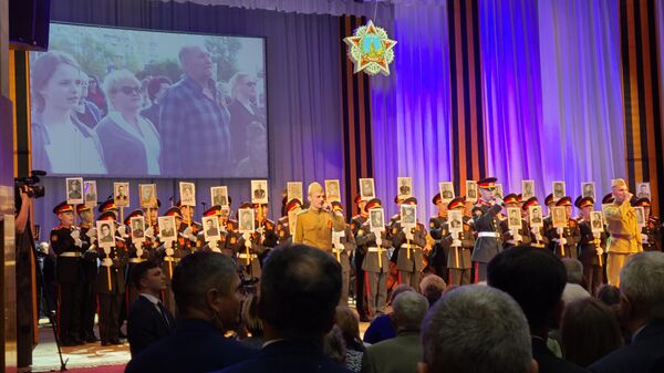 В Тирасполе в преддверии Дня Победы чествовали ветеранов Великой Отечественной - Sputnik Молдова