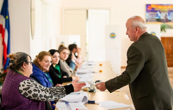 Второй тур выборов главы региона в Гагаузии - Sputnik Молдова
