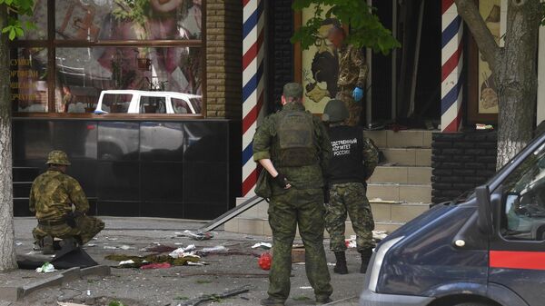 Взрыв в Луганске: семь человек пострадали, в том числе глава МВД ЛНР  - Sputnik Молдова