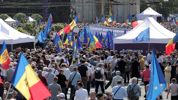 Зачем Санду был нужен показушный митинг в Кишиневе? - Sputnik Молдова