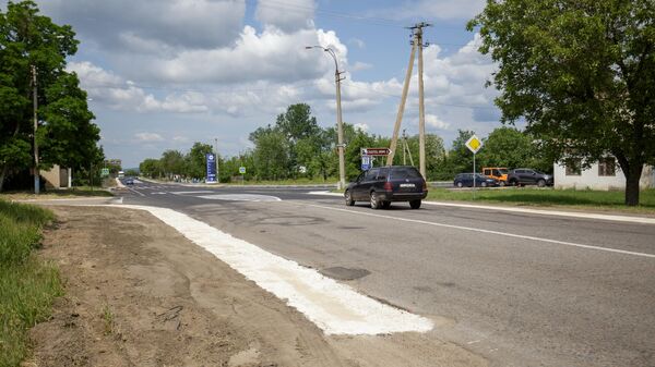На 300 км региональных дорог власти потратят 500 миллионов леев - Sputnik Молдова