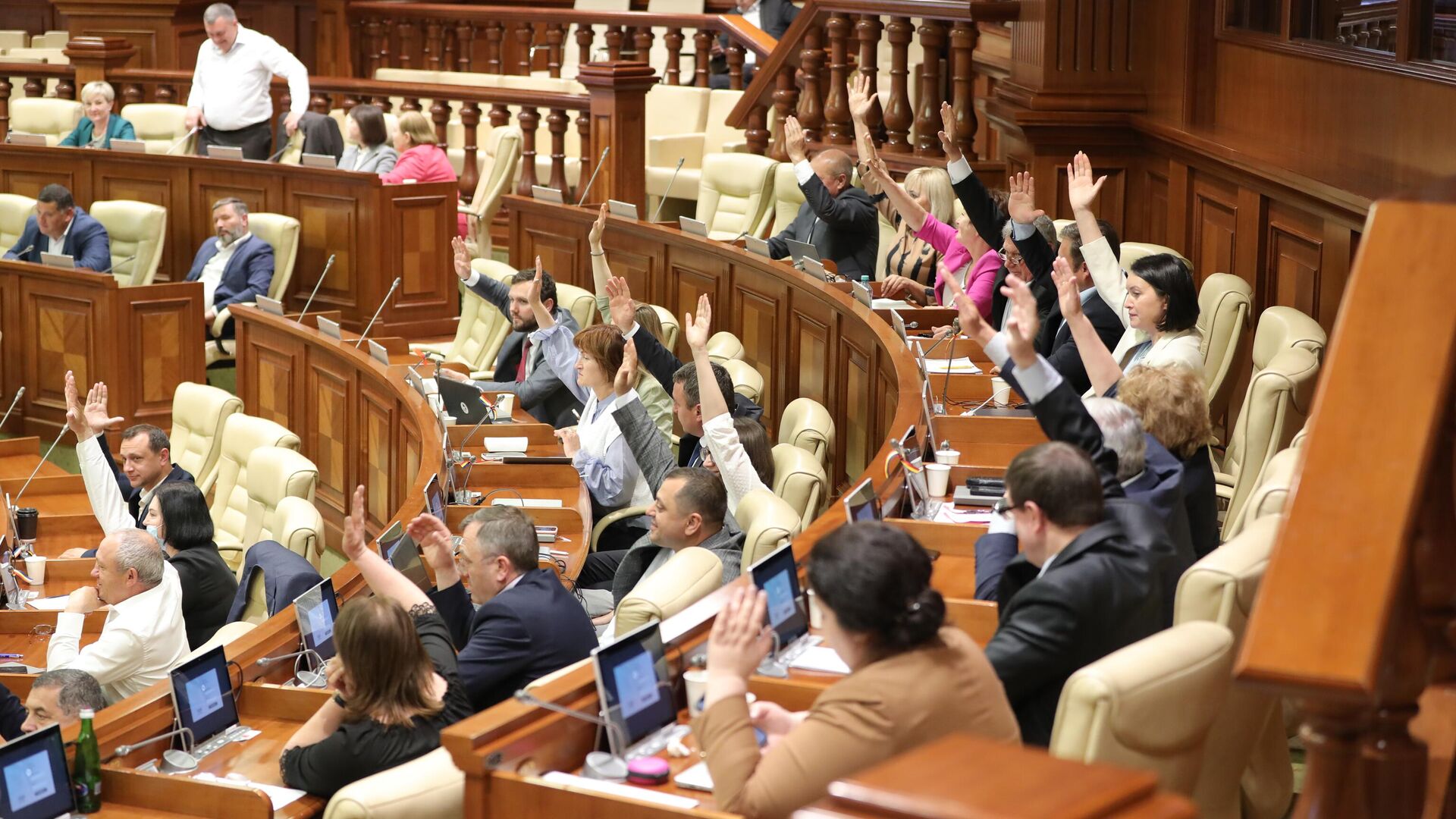 Заседание парламента Молдовы - Sputnik Молдова, 1920, 07.07.2023