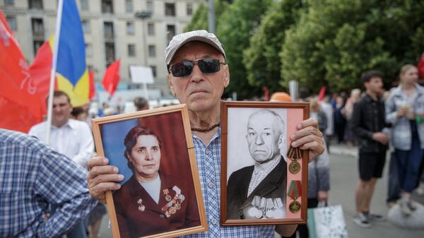 Марш в защиту празднования Дня Победы в Кишиневе - Sputnik Moldova