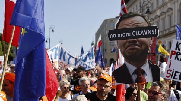 Антиправительственный протест в Варшаве - Sputnik Молдова