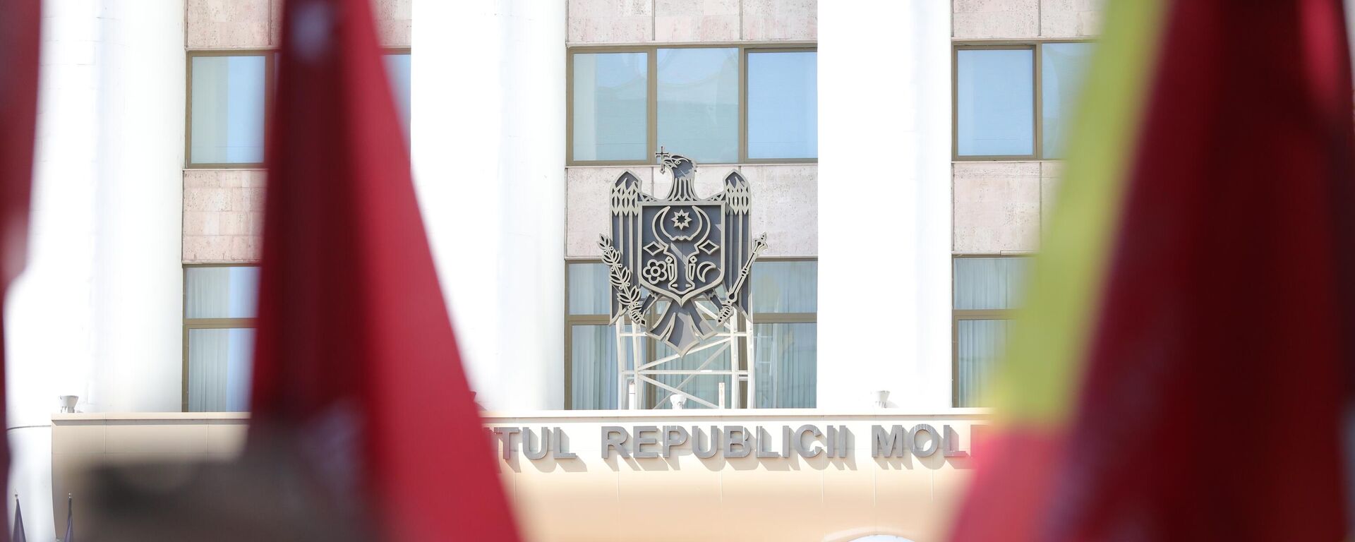 Здание парламента Молдовы - Sputnik Moldova, 1920, 13.03.2025