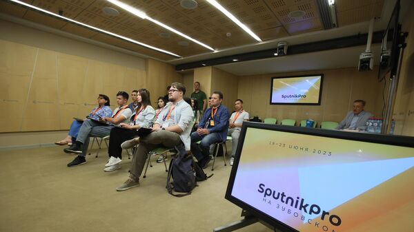 Что молдавские журналисты узнали на мастер-классах SputnikPro на Зубовском - Sputnik Молдова