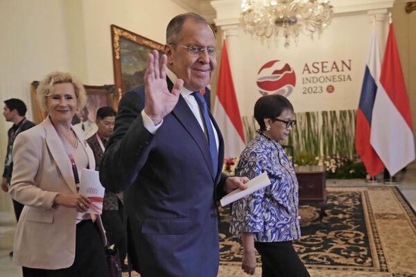Министр иностранных дел РФ Сергей Лавров на саммите АСЕАН в Джакарте. - Sputnik Молдова