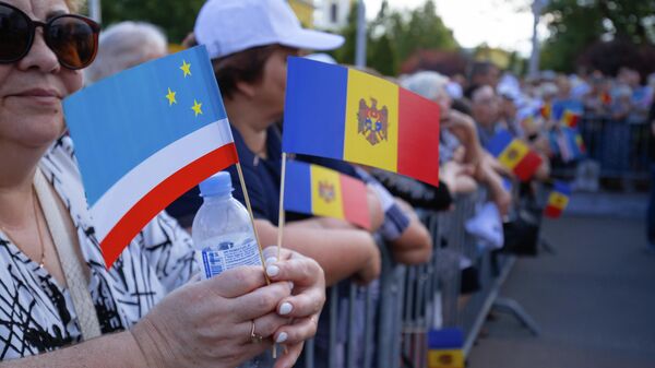 Башкан Гагаузии - в День независимости Молдовы: верим в будущее страны - Sputnik Молдова