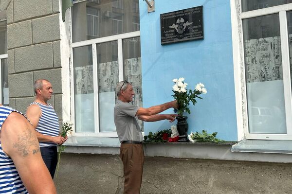 В Гагаузии широко отметили день ВДВ - Sputnik Молдова