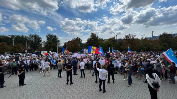 Страсти вокруг исполкома: митинг в поддержку башкана и очередной перенос заседания НСГ  - Sputnik Молдова