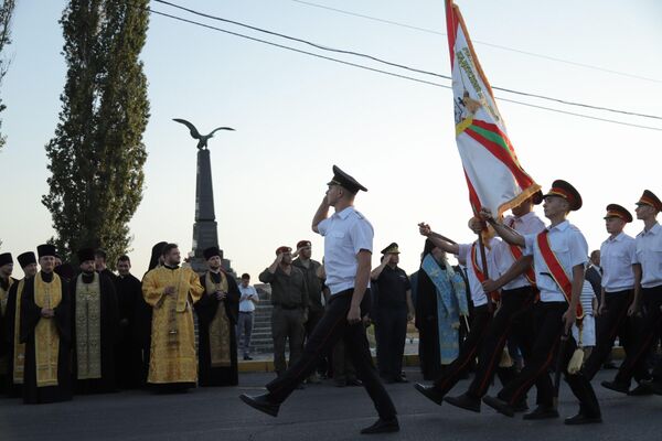 В Бендерах на военно-историческом мемориале прошли торжественные мероприятия, посвященные полковому празднику 55-го пехотного Подольского полка. - Sputnik Молдова