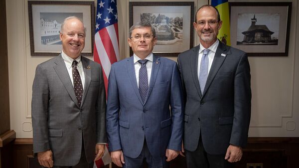 Молдавский спикер обсудил с послом США повестку осенней сессии парламента - Sputnik Молдова