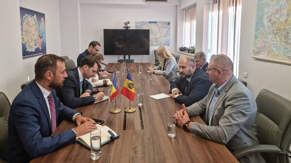 Министры энергетики Молдовы и Румынии обсудили итоги аудита долгов перед Газпромом - Sputnik Молдова