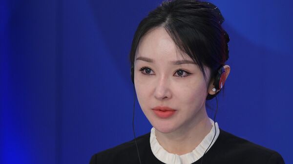 Китайская певица Ван Фан спела Катюшу - и взорвала интернет - Sputnik Молдова