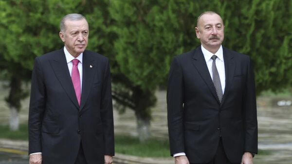 Президент Азербайджана Ильхам Алиев и президент Турции Реджеп Тайип Эрдоган во время встречи в Нахичеване. 25 сентября 2023 - Sputnik Moldova