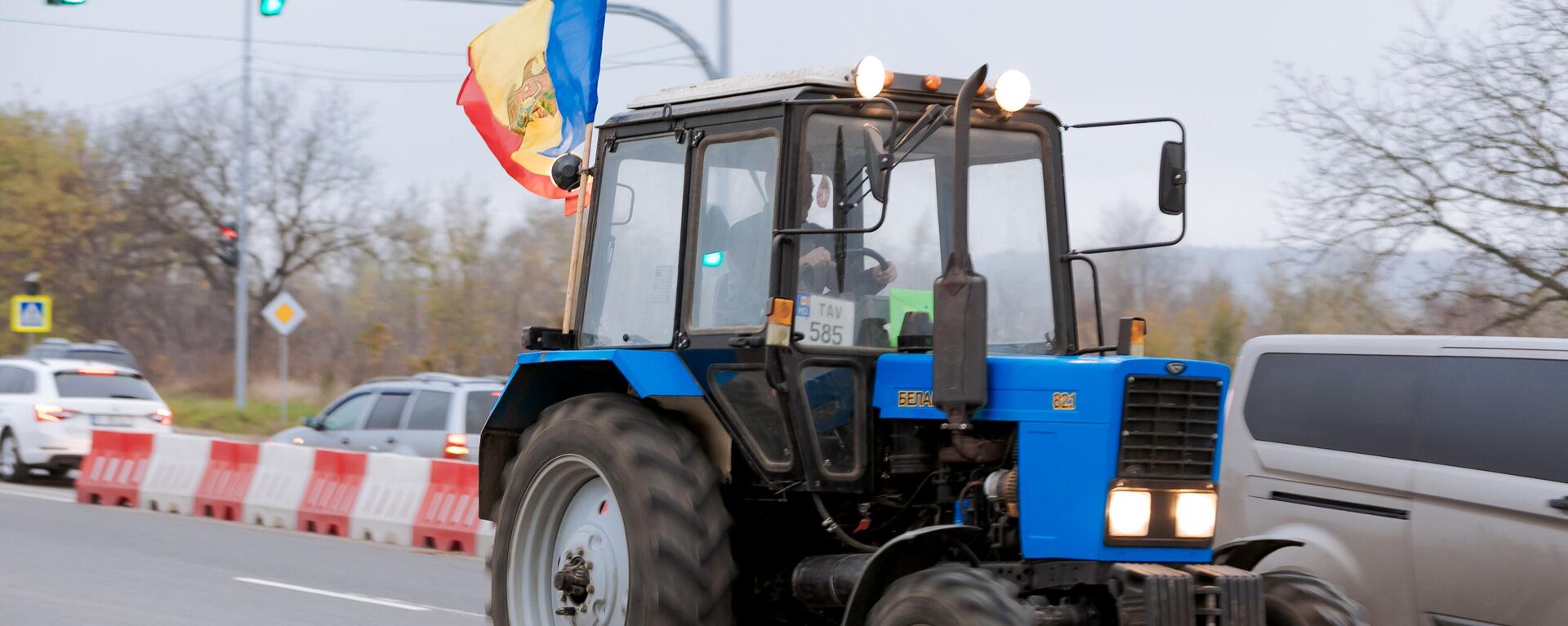 Слусарь: полиция запугивает фермеров на юге, чтобы те прекратили протесты - Sputnik Молдова, 1920, 11.02.2024