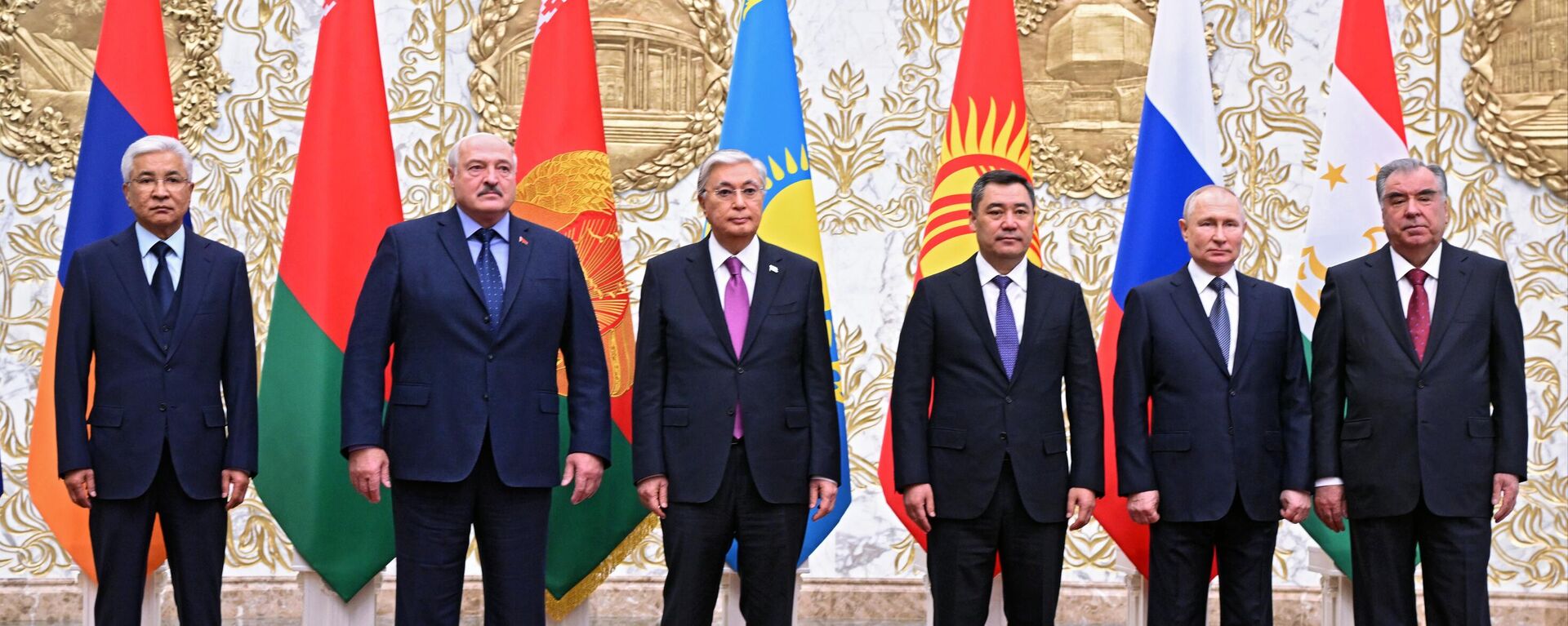 В Минске проходят переговоры лидеров пяти стран ОДКБ - Sputnik Молдова, 1920, 23.11.2023