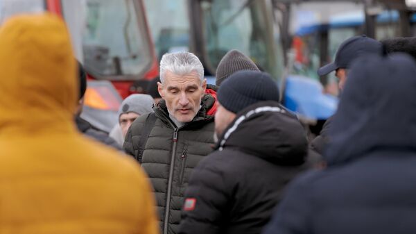 Alexandru Slusari la un protest al fermierilor - Sputnik Moldova