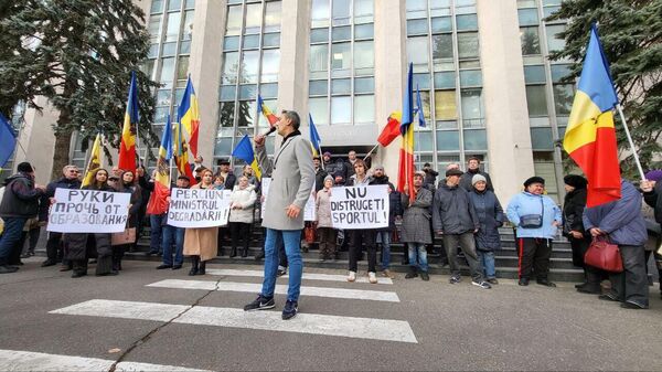 Протест оппозиции у здания правительства Молдовы - Sputnik Moldova