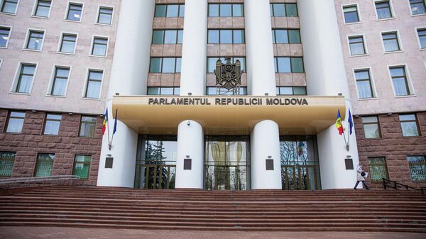 Виктор Литовкин: сегодняшняя Молдова открыто игнорирует свой нейтралитет - Sputnik Молдова