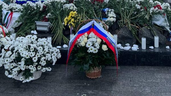 Membrii misiunii diplomatice ruse de la Chiținău au adus un omagiu victimelor Holocaustului - Sputnik Moldova