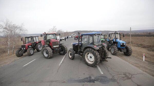 Протест фермеров у КПП Леушены – Албица - Sputnik Молдова