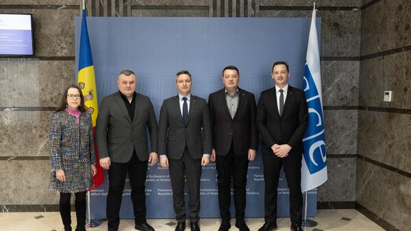 Депутаты БКС рассказали представителям ОБСЕ о злоупотреблении властью в Молдове - Sputnik Молдова