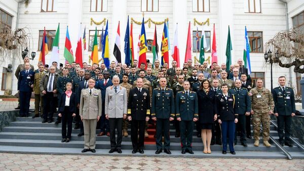 В региональных штабных учениях Regex 2024 участвуют военные из Молдовы - Sputnik Молдова