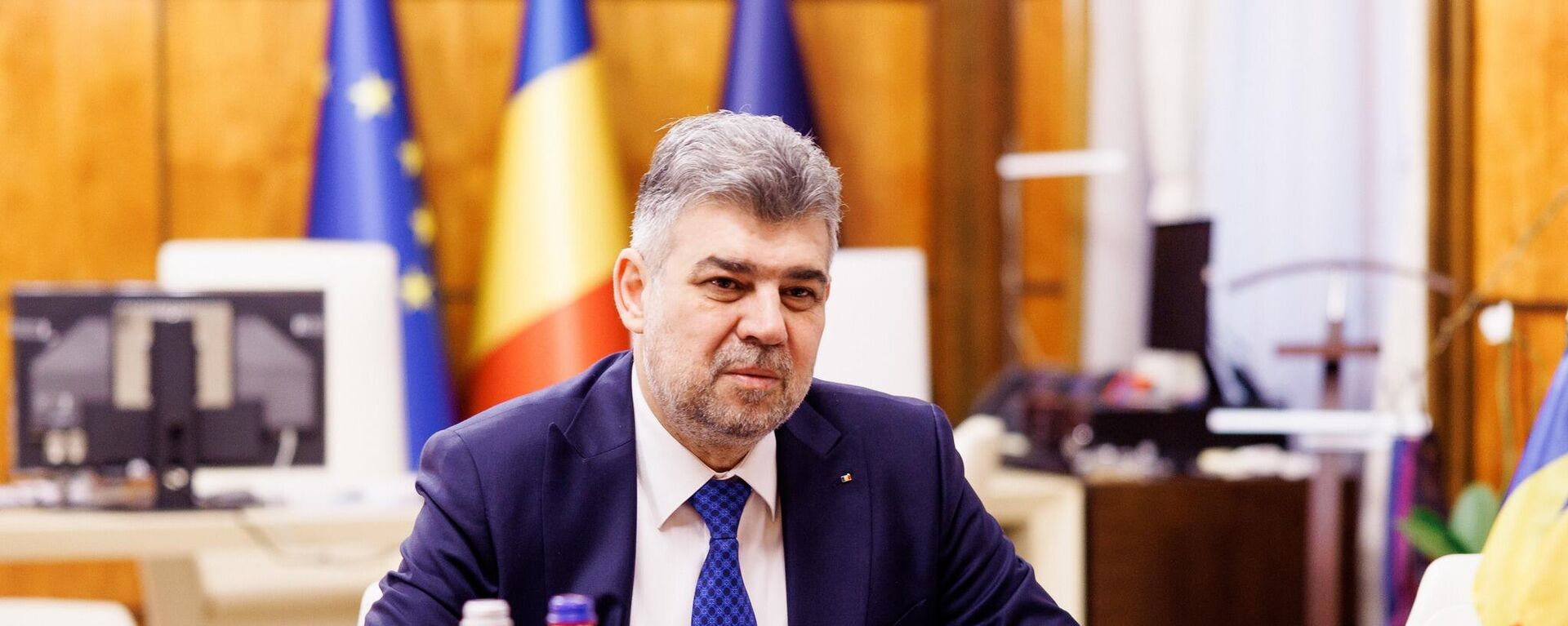 Президент Молдовы Майя Санду и премьер-министр Румынии Марчел Чолакку на встрече в Бухаресте - Sputnik Moldova, 1920, 05.05.2025