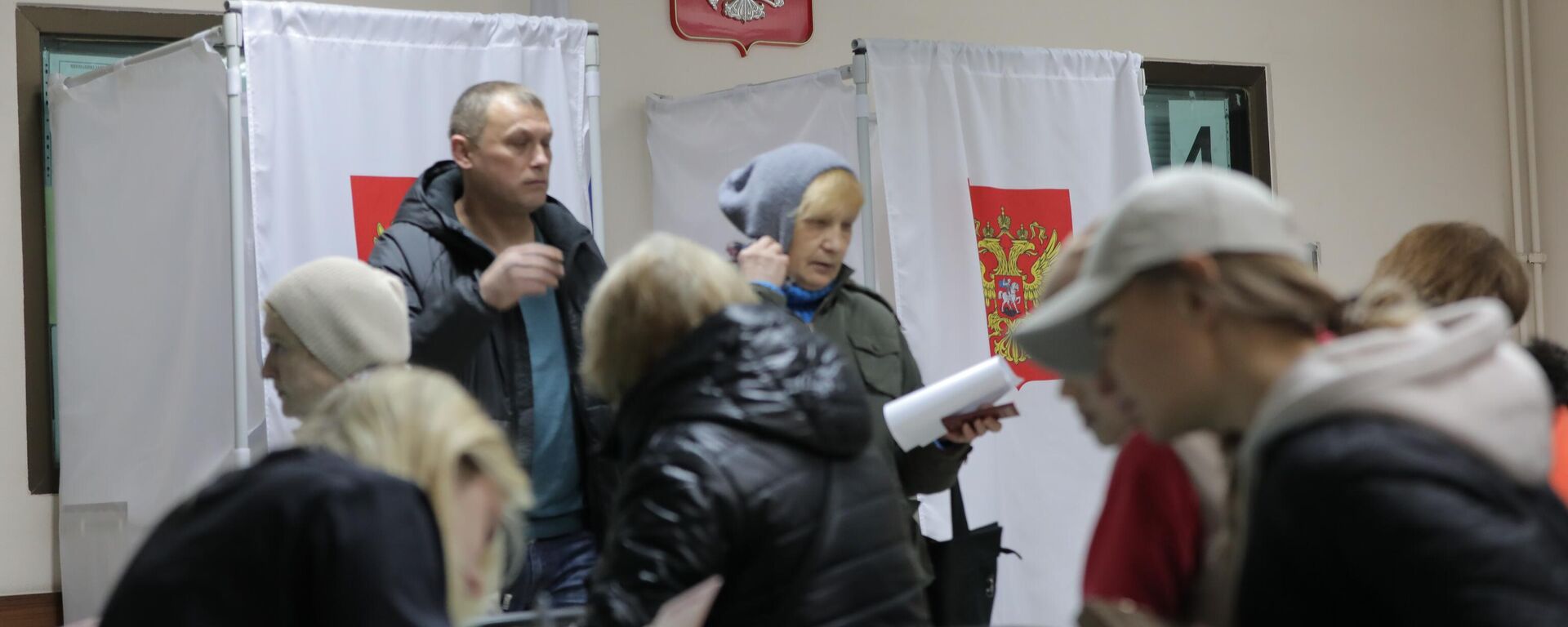 Alegeri prezidențiale în Rusia, 17 martie 2024, secția de votare de la Ambasada Rusiei la Chișinău - Sputnik Moldova, 1920, 17.03.2024