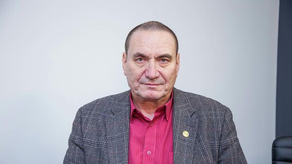 Шаповалов: в Молдове идет ползучая румынизация - Sputnik Молдова